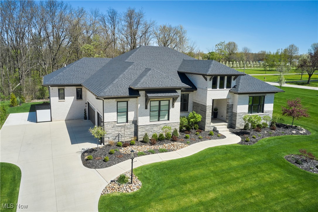 2773 Galway Drive, Brunswick, Ohio image 2