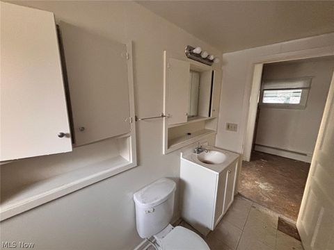 Tiny photo for 78 W Glendale Road, Bedford, OH 44146 (MLS # 5197897)