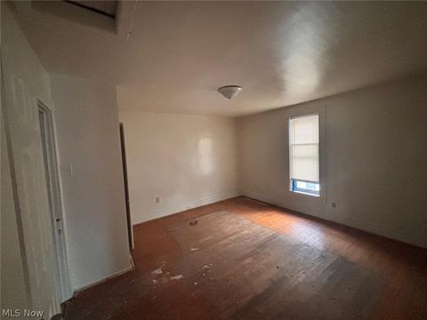 Tiny photo for 78 W Glendale Road, Bedford, OH 44146 (MLS # 5197897)