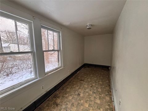 Tiny photo for 78 W Glendale Road, Bedford, OH 44146 (MLS # 5197897)