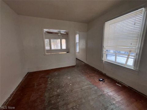 Tiny photo for 78 W Glendale Road, Bedford, OH 44146 (MLS # 5197897)