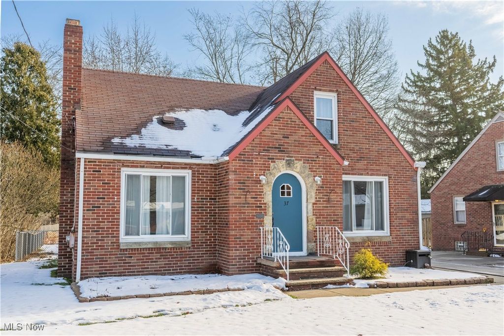 Photo of 37 Ansel Avenue, Akron, OH 44312 (MLS # 5177572)