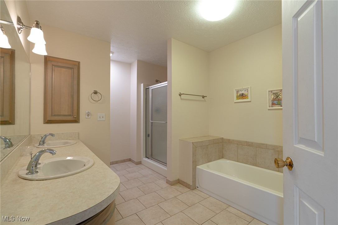 Grand Bay - Residential