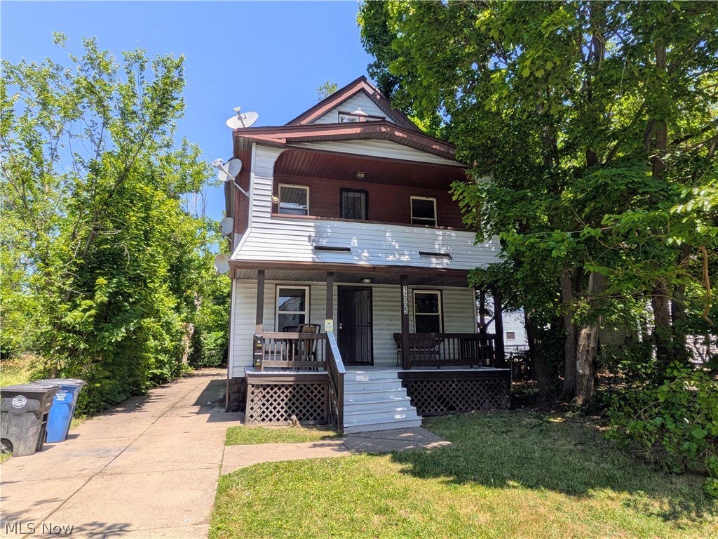 Photo of 12905 Griffing Avenue, Cleveland, OH 44120 (MLS # 5222633)