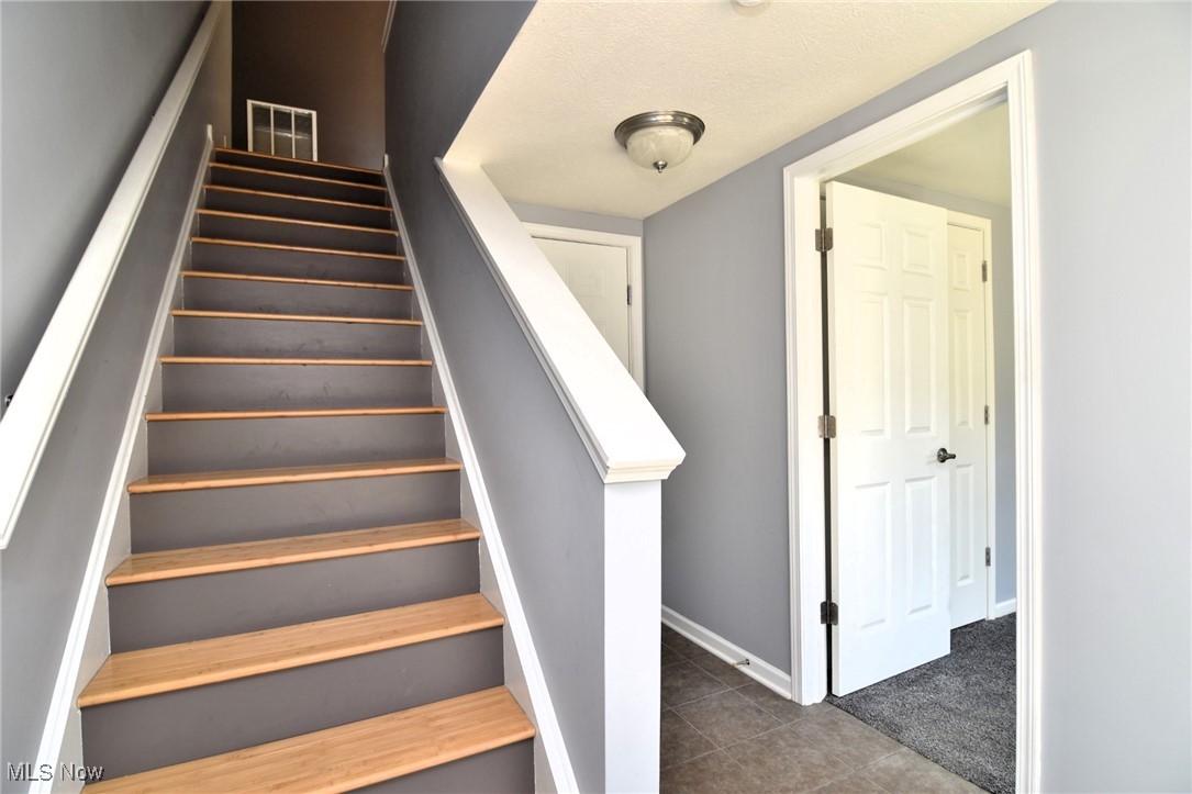 1261 W 74, Cleveland, Ohio image 4