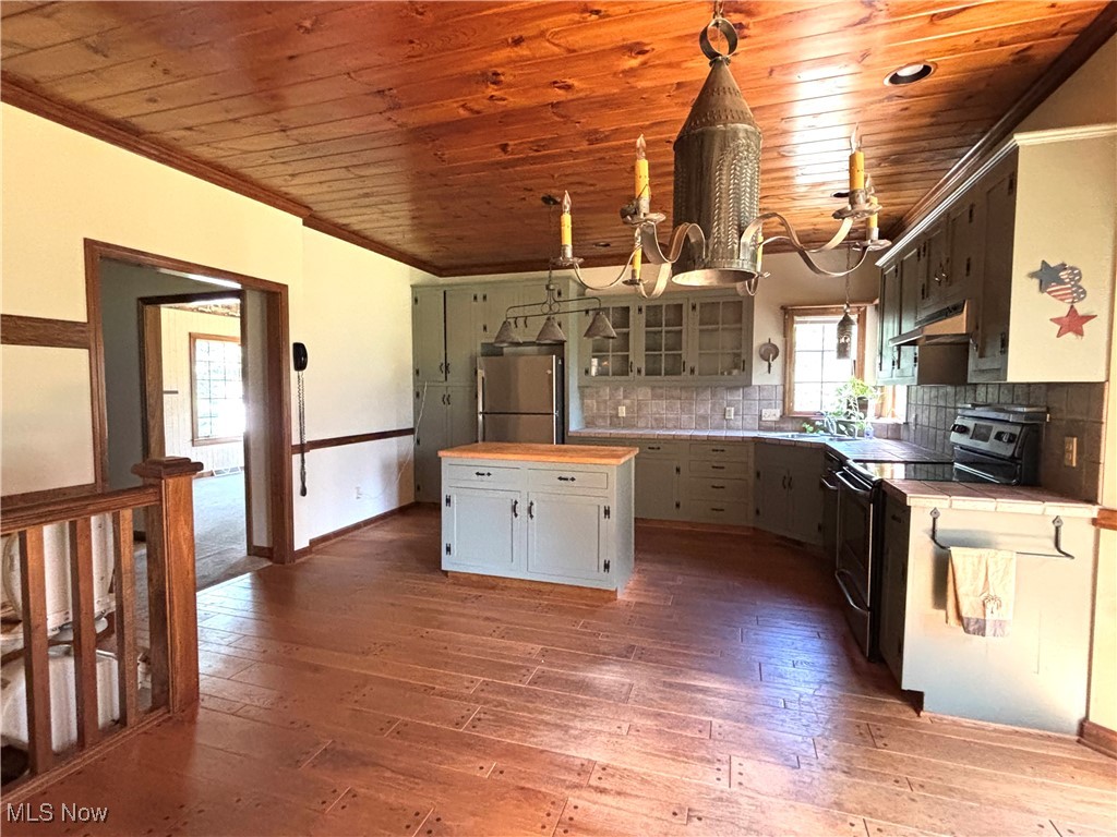 Schooner Bay - Residential