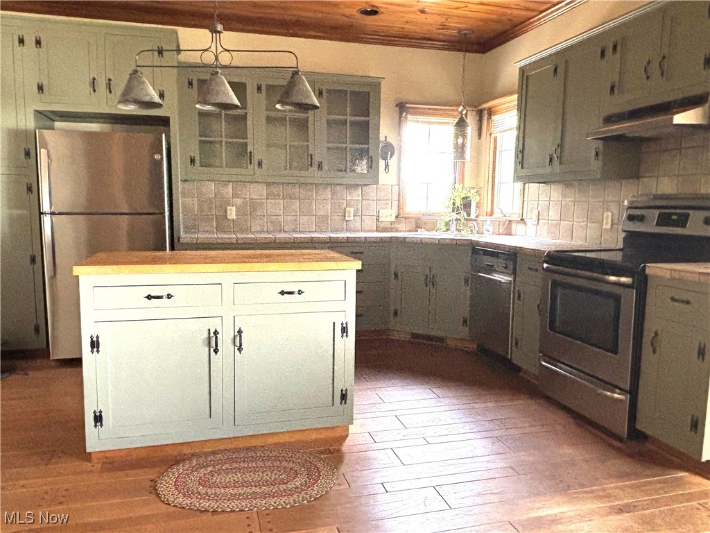 Schooner Bay - Residential