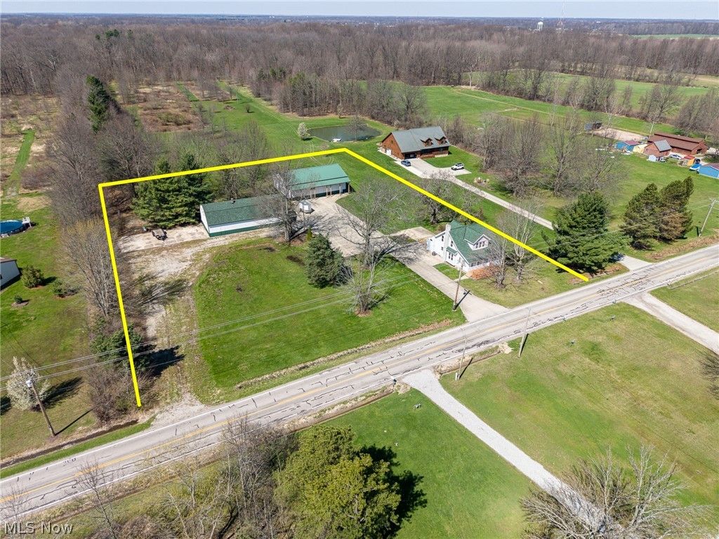 Photo of 16118 Cowley Road, Grafton, OH 44044 (MLS # 5200257)