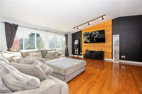 Tiny photo for 1137 Norman Place, Wooster, OH 44691 (MLS # 5257167)