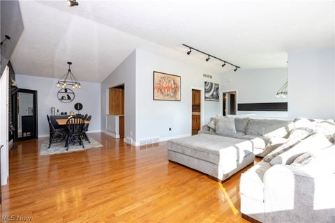 Tiny photo for 1137 Norman Place, Wooster, OH 44691 (MLS # 5257167)