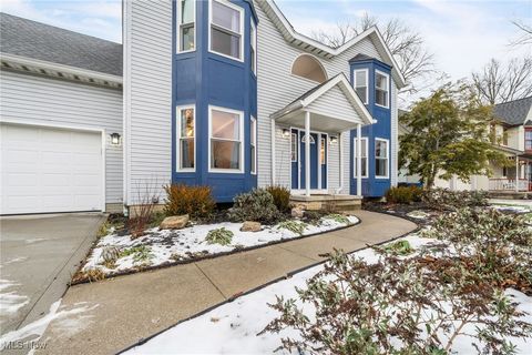 Tiny photo for 100 Pembridge Court, Sheffield Lake, OH 44054 (MLS # 5179368)