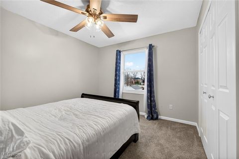 Tiny photo for 100 Pembridge Court, Sheffield Lake, OH 44054 (MLS # 5179368)