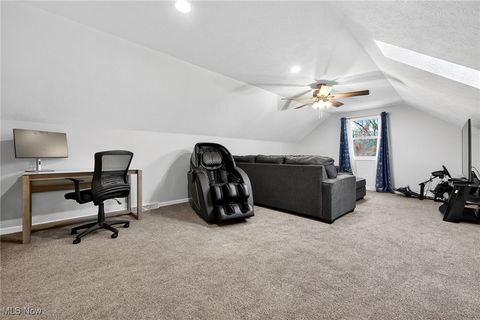 Tiny photo for 100 Pembridge Court, Sheffield Lake, OH 44054 (MLS # 5179368)