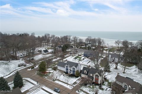 Tiny photo for 100 Pembridge Court, Sheffield Lake, OH 44054 (MLS # 5179368)