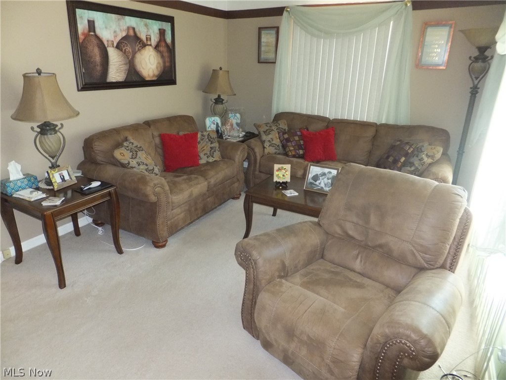 Royal Ridge - Residential