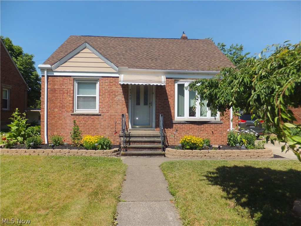 Royal Ridge - Residential