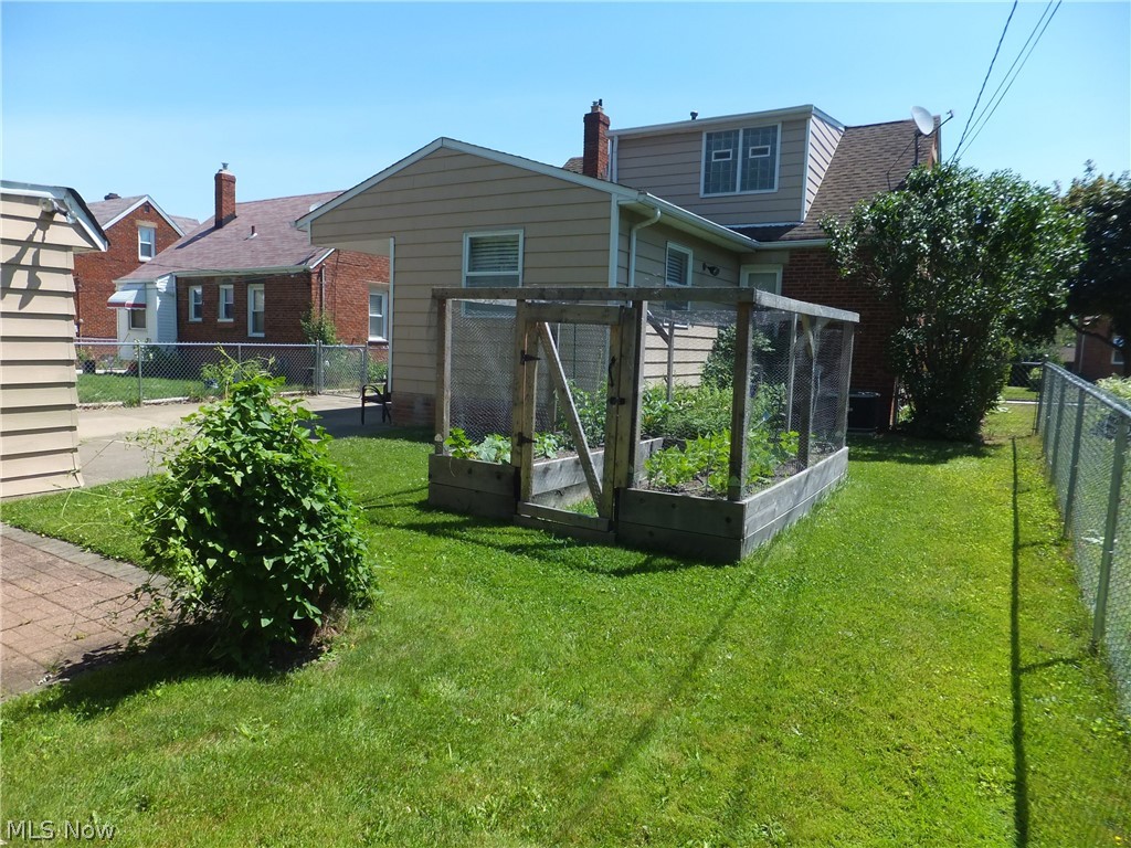 Royal Ridge - Residential