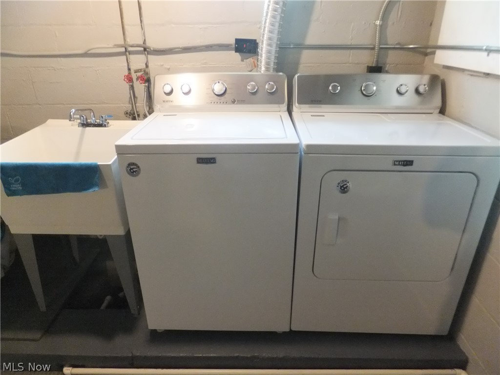 Royal Ridge - Residential