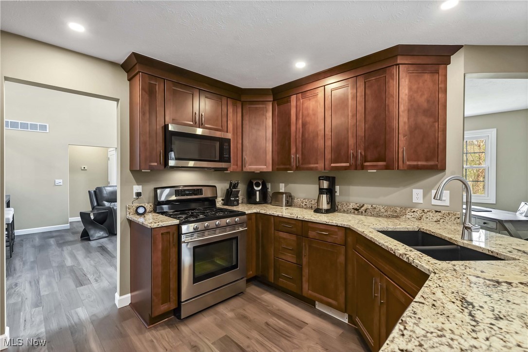 11501 Lisa Lane, North Royalton, Ohio image 15