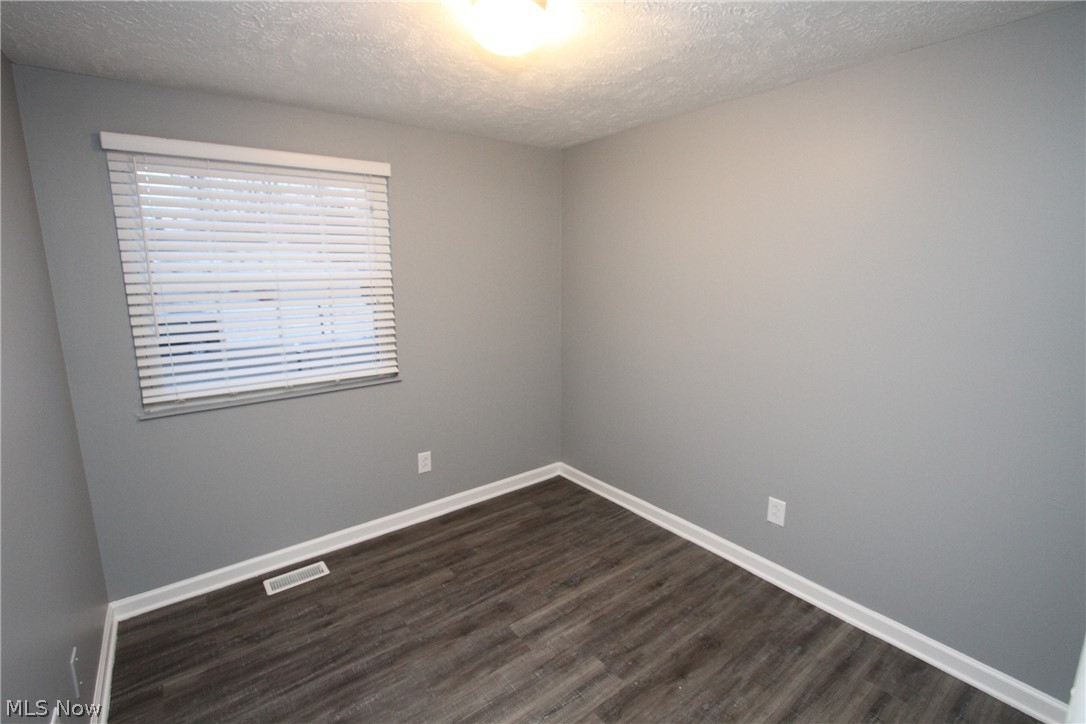 Lakeway Woods Resub 02 - Residential Lease