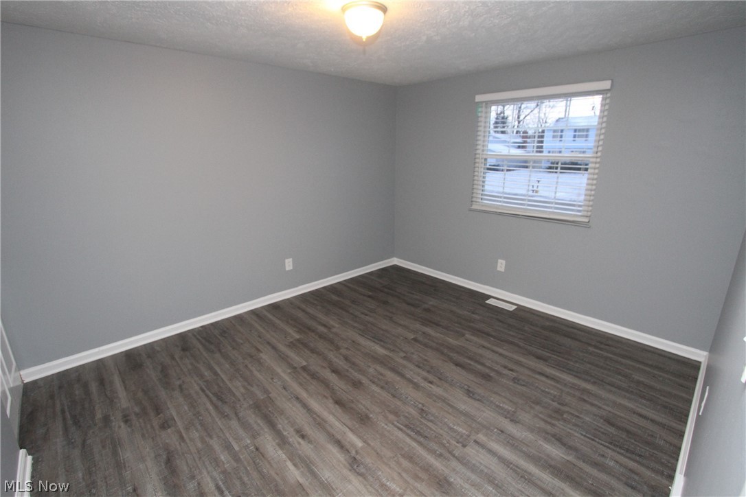 Lakeway Woods Resub 02 - Residential Lease