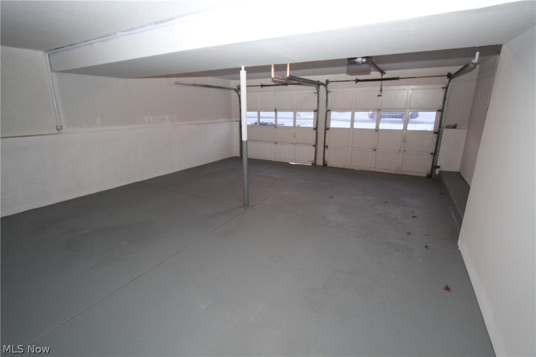 Lakeway Woods Resub 02 - Residential Lease