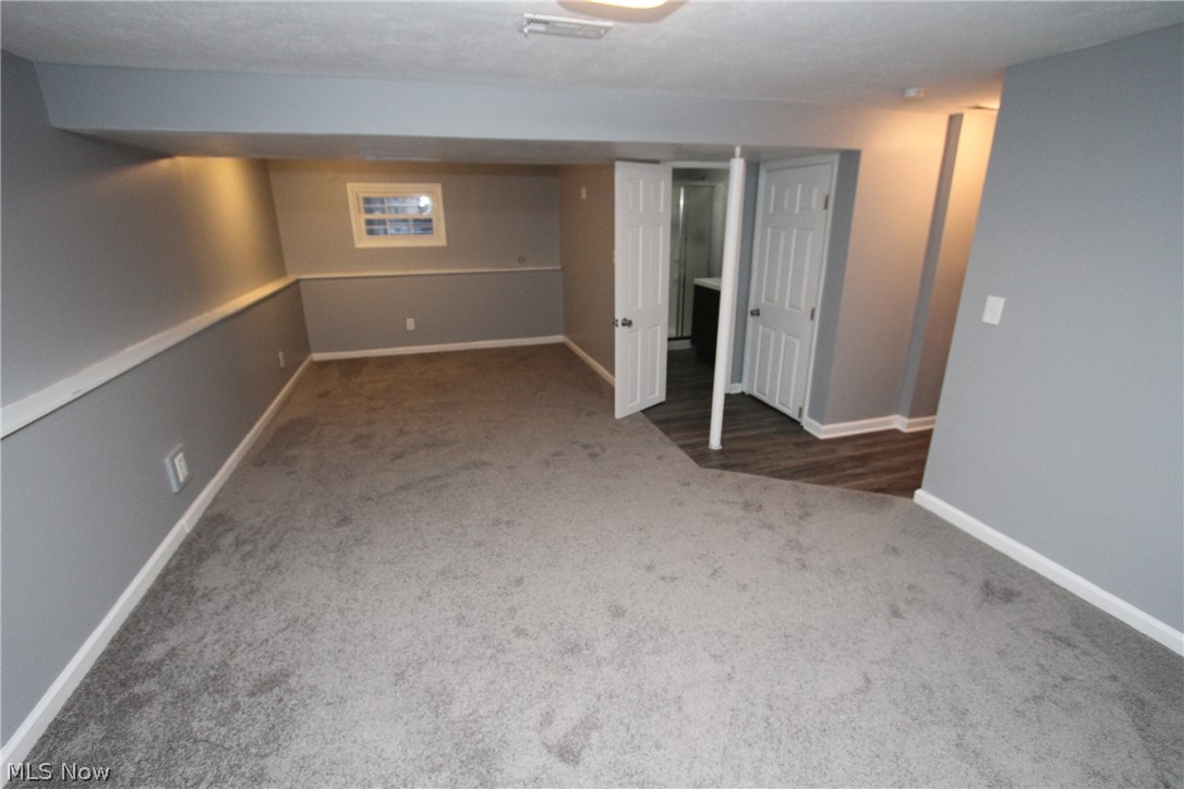 Lakeway Woods Resub 02 - Residential Lease