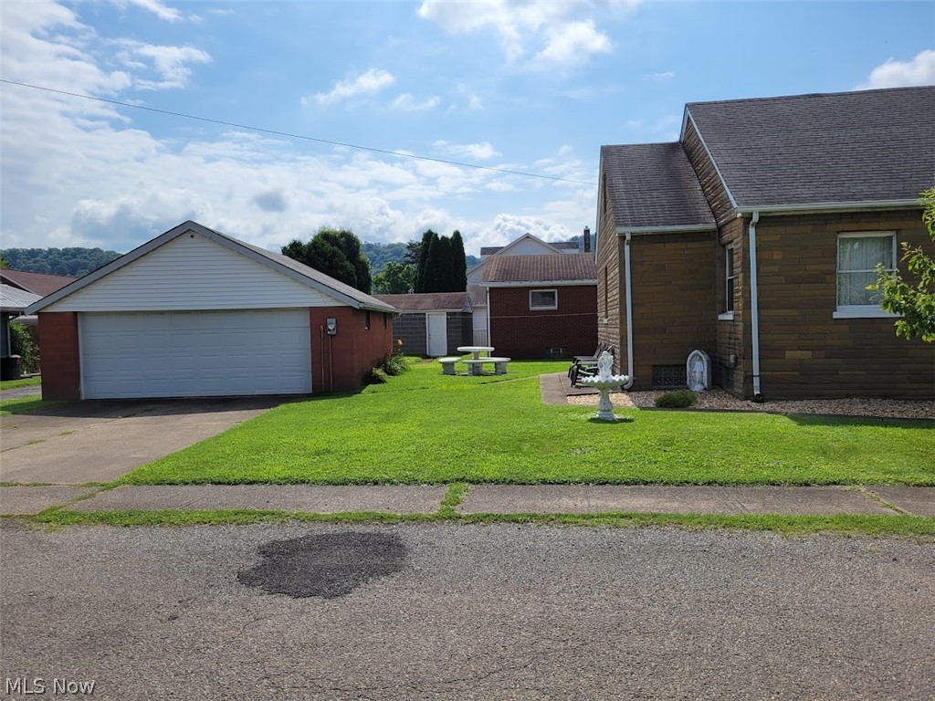 Locust Park - Residential