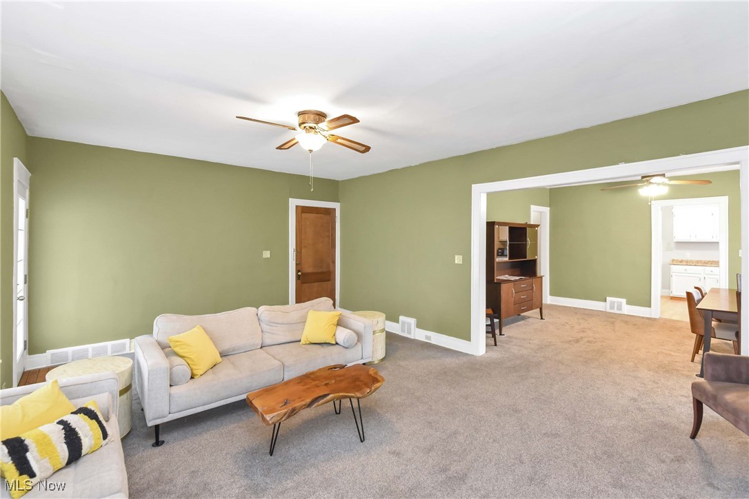 Shaker Lakes 01 - Residential Income