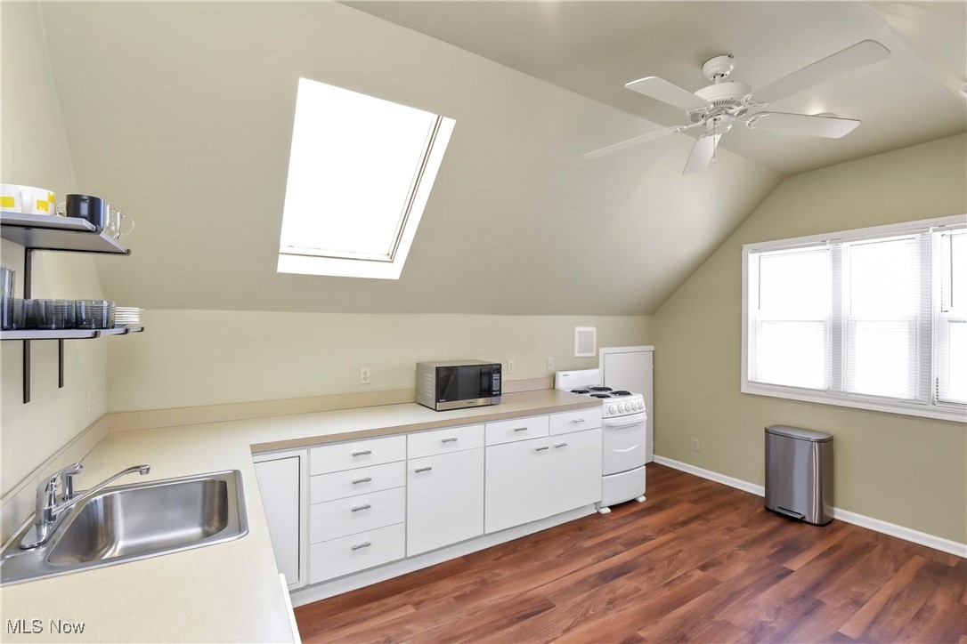 Shaker Lakes 01 - Residential Income