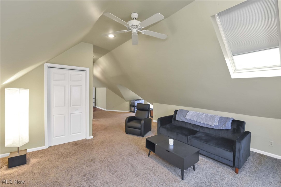 Shaker Lakes 01 - Residential Income