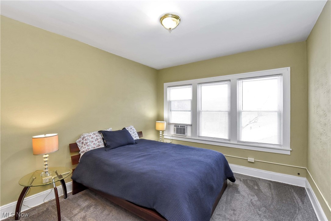 Shaker Lakes 01 - Residential Income