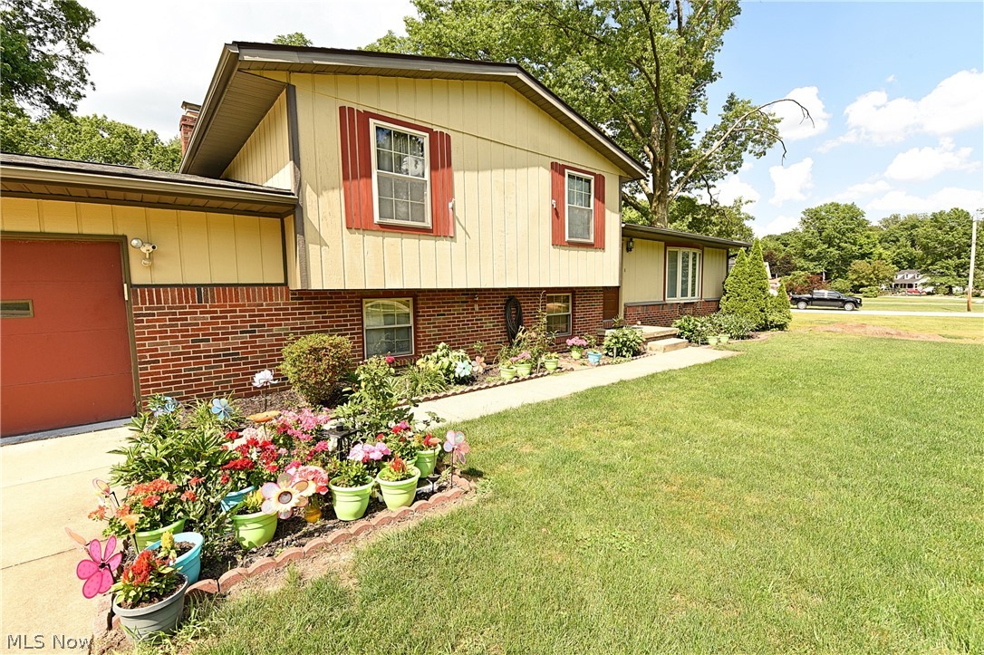 Meadowbrook Lake - Residential