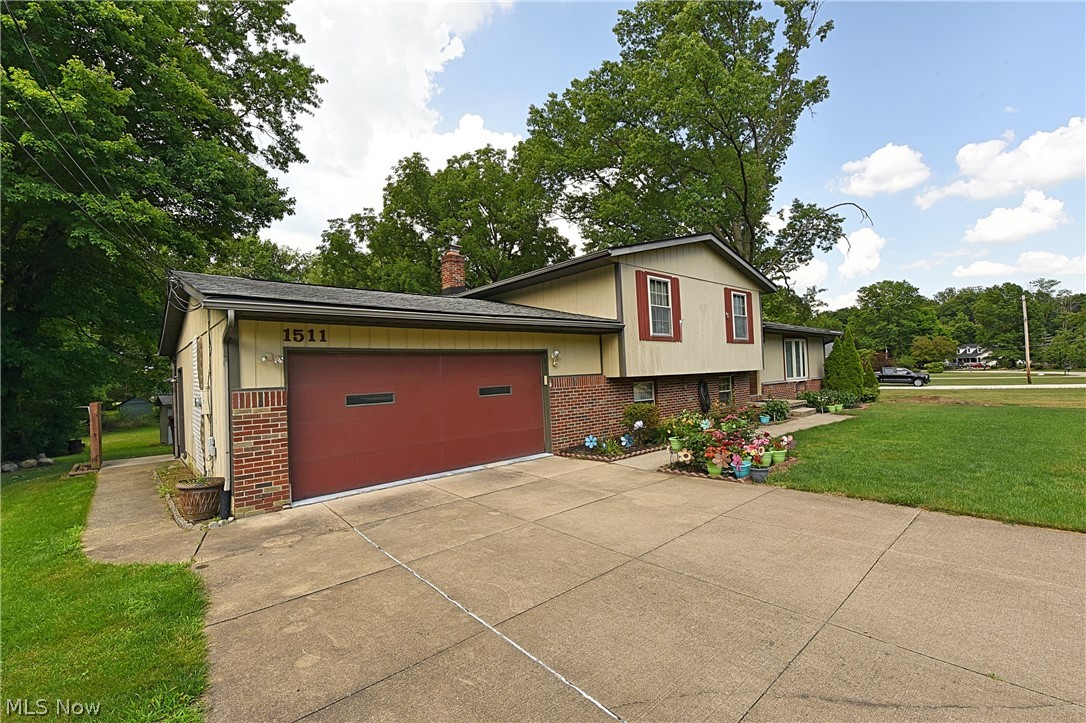 Meadowbrook Lake - Residential