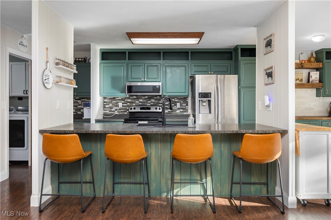 455 Woodridge Circle