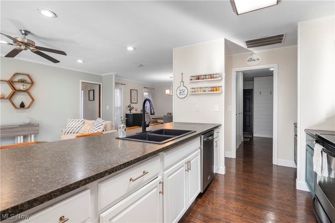 455 Woodridge Circle