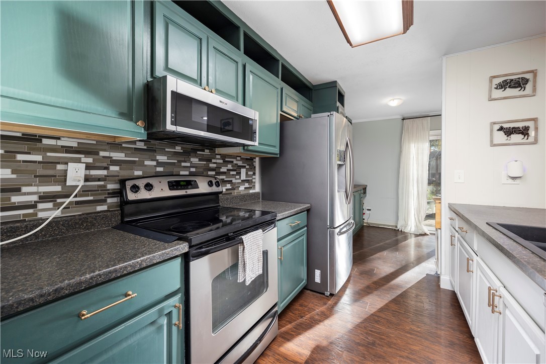 455 Woodridge Circle