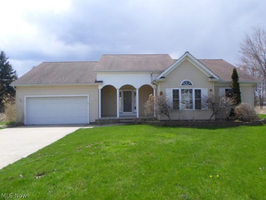 ** Bank Owned Foreclosure ** Come check out this newer ranch style home in Mentor built in 2003.  This property features 3 bedrooms 2 full bathrooms and 1,731 square feet of living space. This property offers a nice open floor plan with large family room with fireplace.  This property also features a master bathroom with double sinks and large walk-in closet in master bedroom. This property needs work that is mostly cosmetic in nature and a great opportunity to make it your own.  This property is such a great value for a newer built home in Mentor.