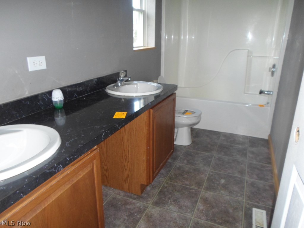 Oxford Glen 10 Ph 03 - Residential