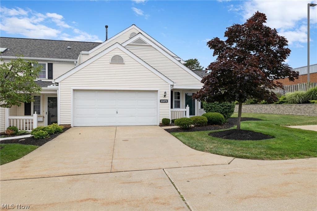 Photo of 21872 Addington Boulevard #15, Rocky River, OH 44116 (MLS # 5222362)