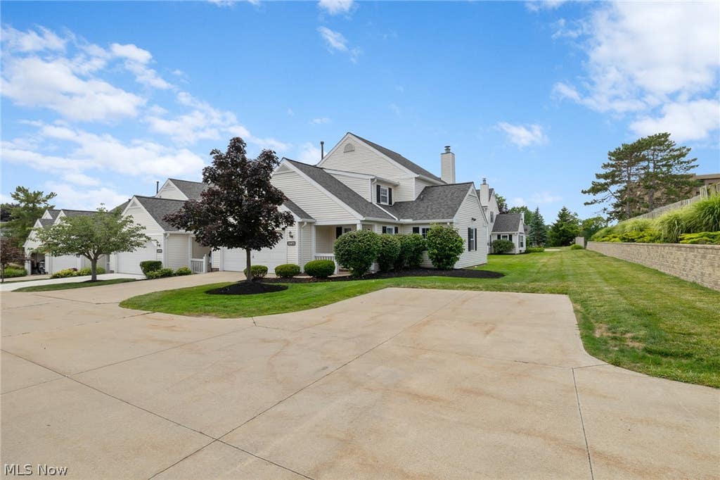 Photo of 21872 Addington Boulevard #15, Rocky River, OH 44116 (MLS # 5222362)