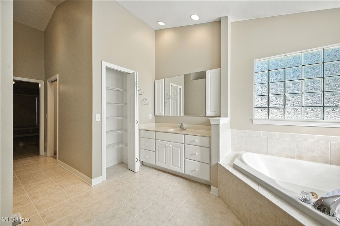 Township/Howland Sec 06 - Residential