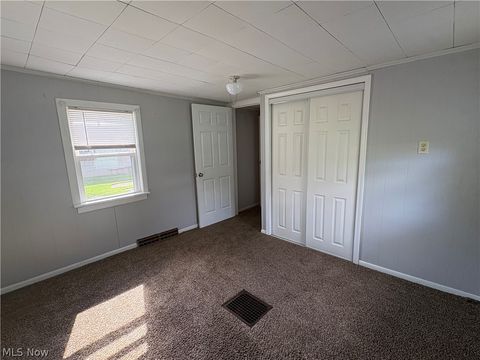 Tiny photo for 770 W Martin Street, East Palestine, OH 44413 (MLS # 5202596)