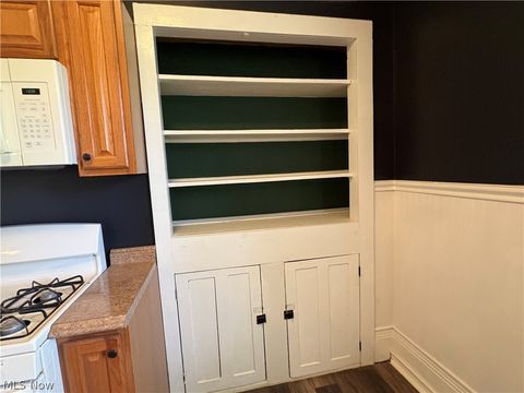 Tiny photo for 770 W Martin Street, East Palestine, OH 44413 (MLS # 5202596)