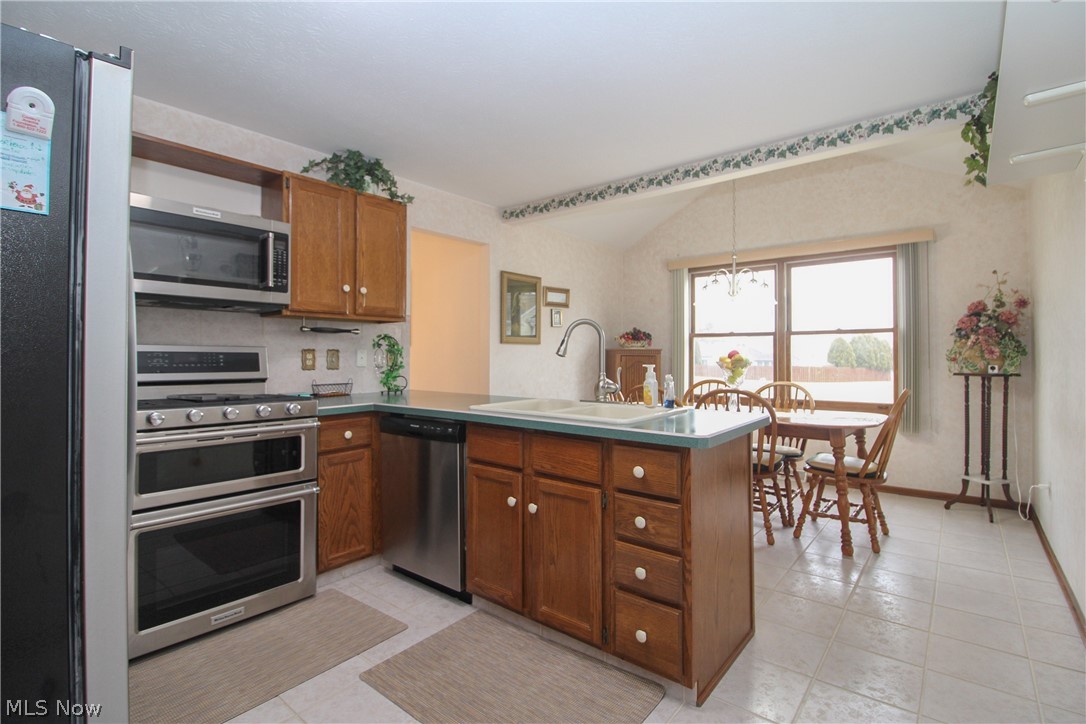 Applewoods Cross Condo - Residential