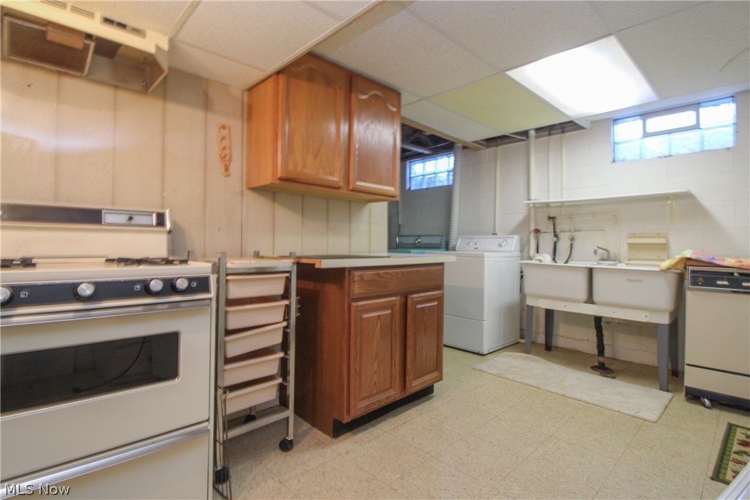 Applewoods Cross Condo - Residential