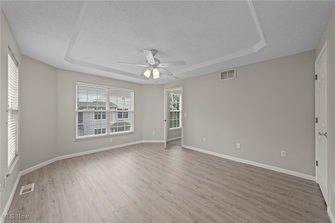 Westlake, Ohio 44145, United States, 3 Bedrooms Bedrooms, ,3 BathroomsBathrooms,Residential,Pending,105678