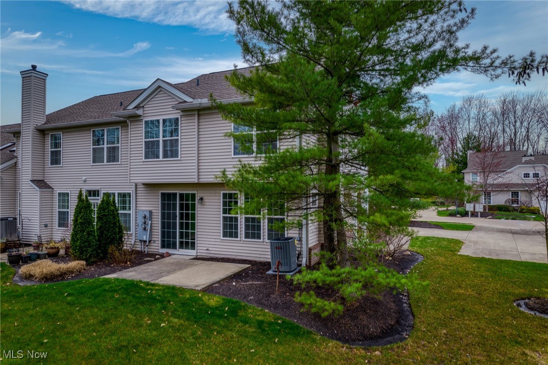 Westlake, Ohio 44145, United States, 3 Bedrooms Bedrooms, ,3 BathroomsBathrooms,Residential,Pending,105678