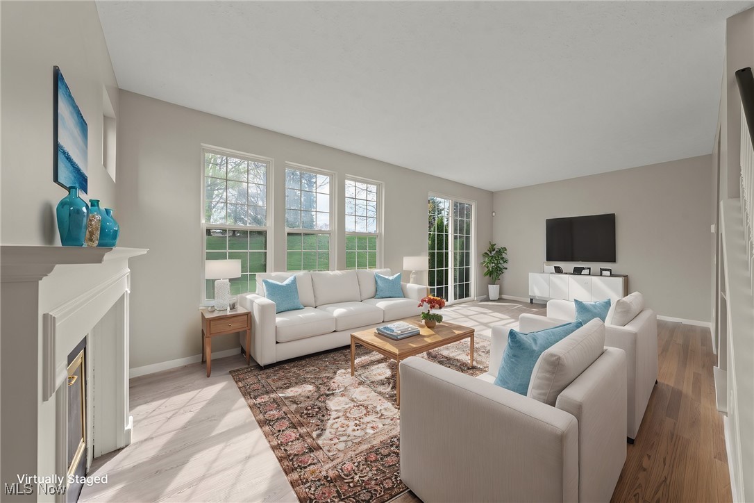 Westlake, Ohio 44145, United States, 3 Bedrooms Bedrooms, ,3 BathroomsBathrooms,Residential,Pending,105678