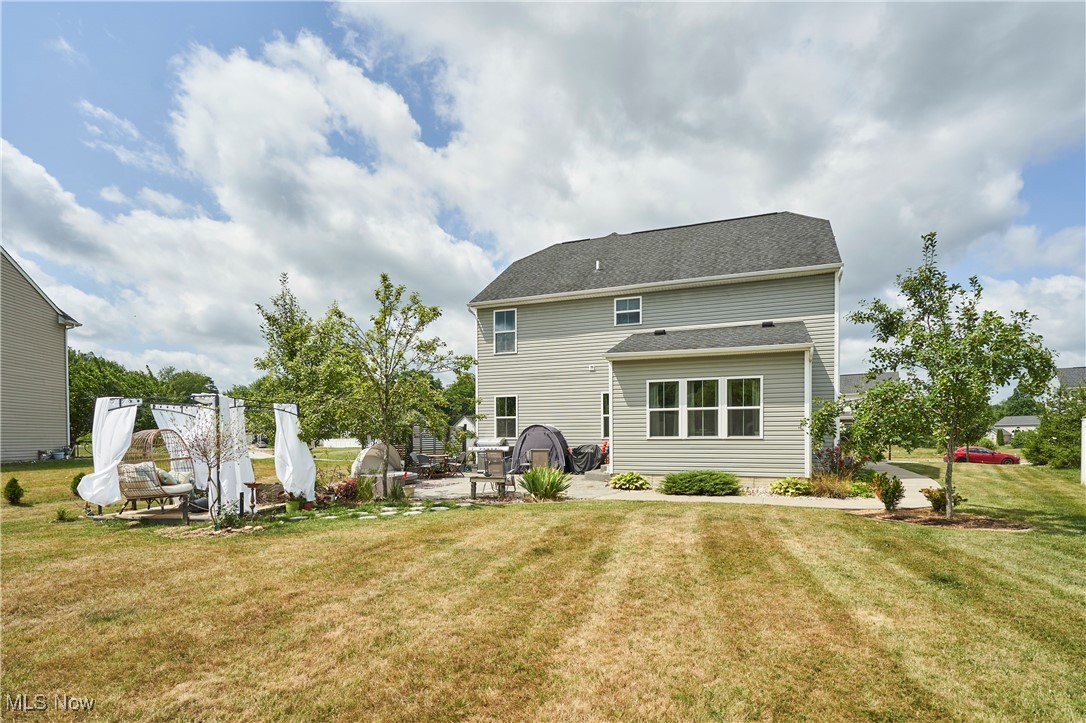 Lakes/Green #2 - Residential